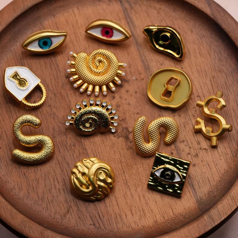 ヴィンテージメタルボタン ハート型 アーティスティックアイデ - Craft Embellishment のレビューと価格